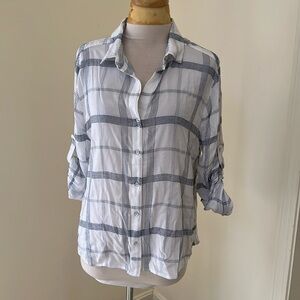 New! Bella Dahl large Rachel relaxed button down top.